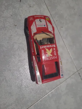 Maqueta Ferrari Testarossa 1/18