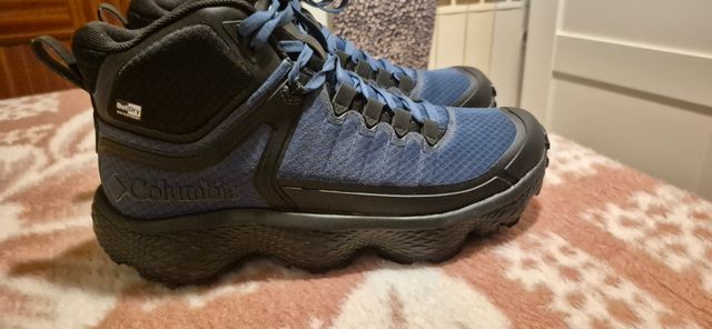 Botas Columbia Titanium Escape Thrive Azul/Negro