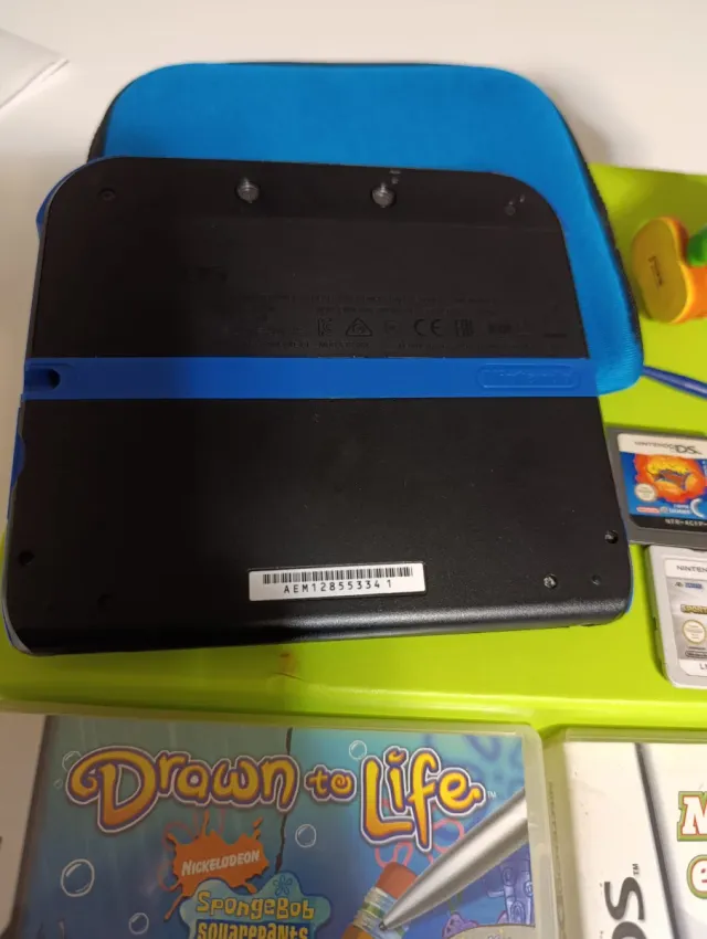 Nintendo DS Nero/Blu + 7 Giochi