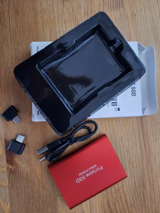 Disco Duro Externo SSD 8TB Rosso