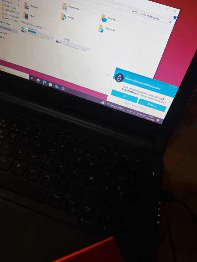 Disco Duro Externo SSD 8TB Rosso