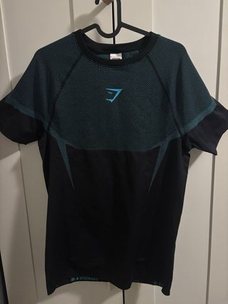 Camiseta Gymshark Negra y Turquesa Talla L