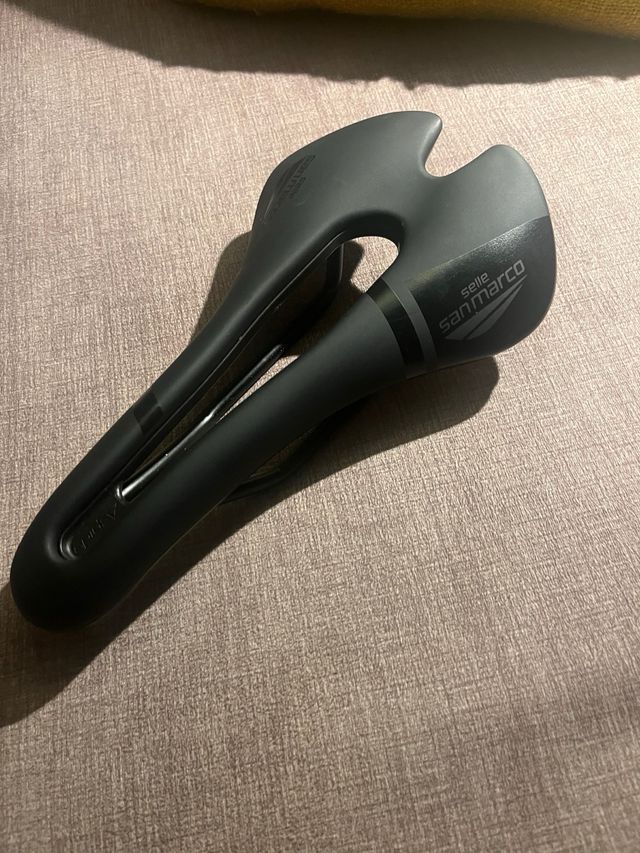 Sillín San Marco Negro