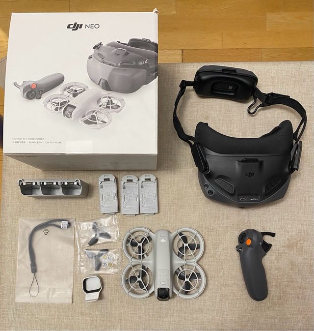 Combo DJI NEO