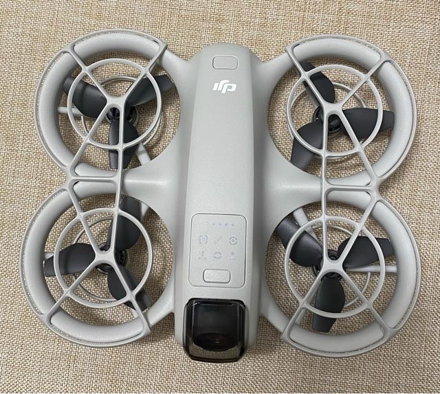 Combo DJI NEO