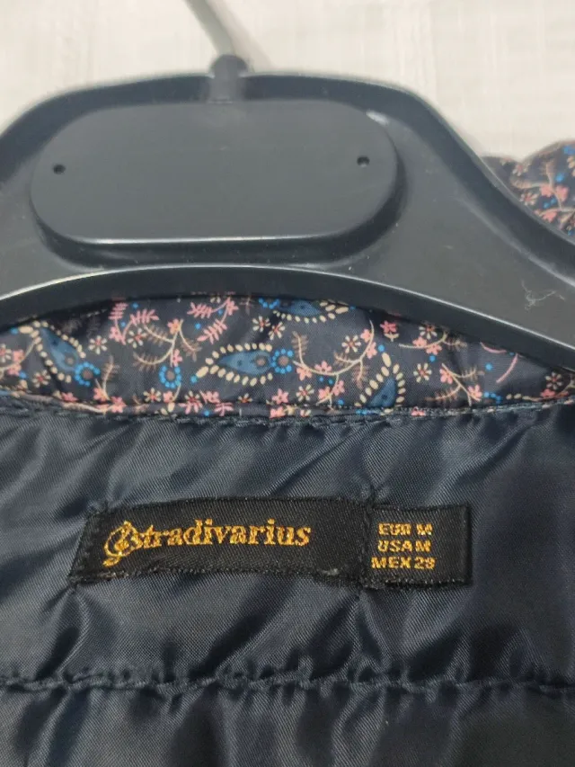 Chaqueta acolchada estampada mujer