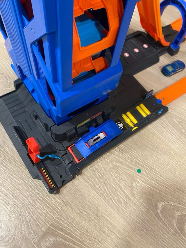 Pista Hot Wheels Mega Garage