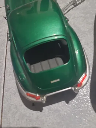 Maquetas Jaguar y Porsche 1/18