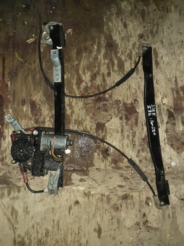 Elevalunas delantero izquierdo Ford mondeo