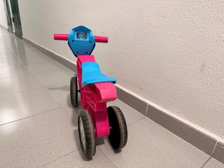 Moto infantil azul y rosa