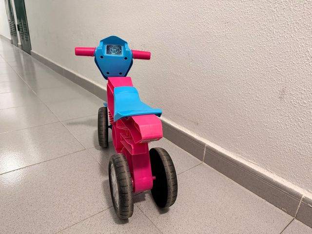 Moto infantil azul y rosa
