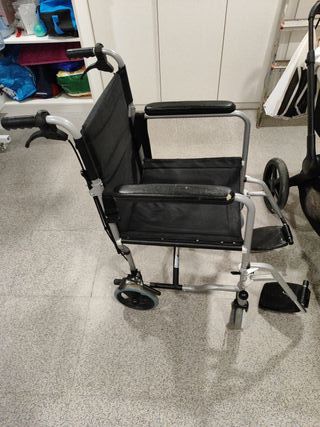 Silla de ruedas de niña