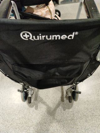 Silla de ruedas de niña