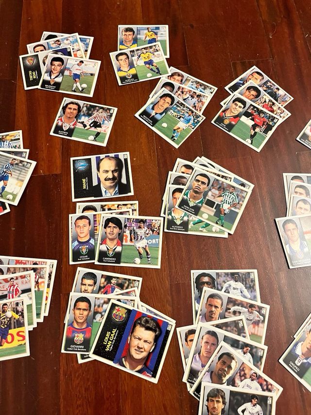 Lote 71 cromos Liga Este 98-99