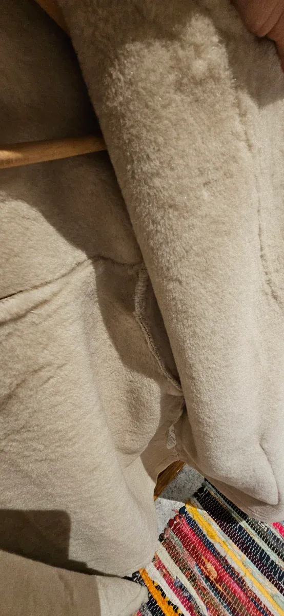 Chaqueta de invierno beige y marrón