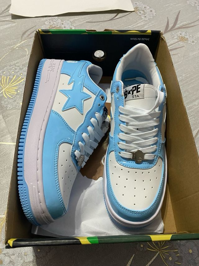 Zapatillas A BATHING APE azul cielo y blanco