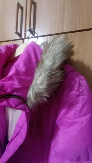 Plumas Juicy Couture Rosa con Capucha