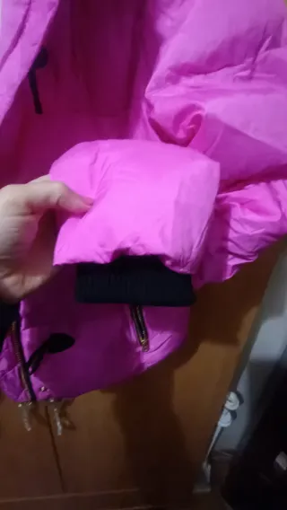 Plumas Juicy Couture Rosa con Capucha