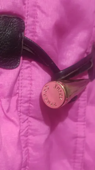 Plumas Juicy Couture Rosa con Capucha
