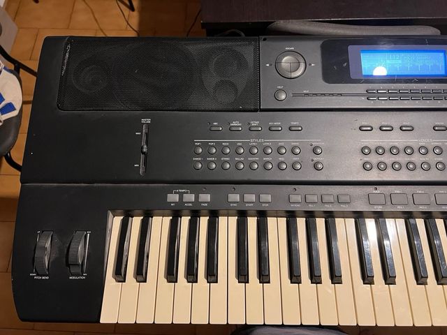 Piano Goldstar GS 1000