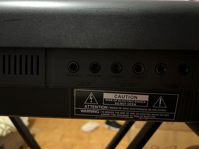 Piano Goldstar GS 1000