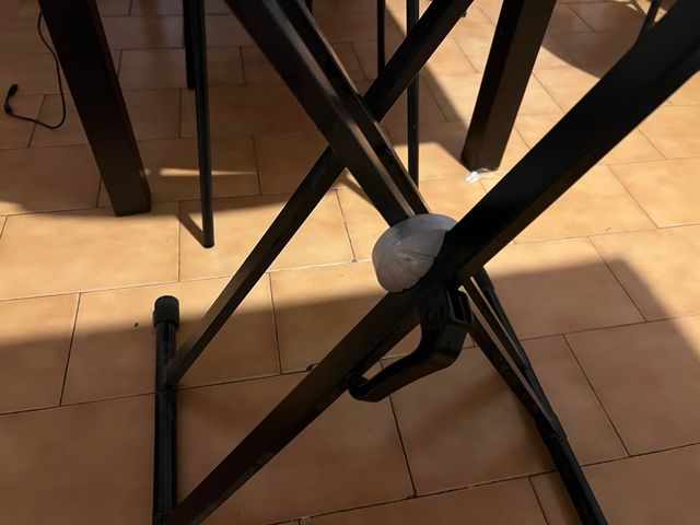 Piano Goldstar GS 1000