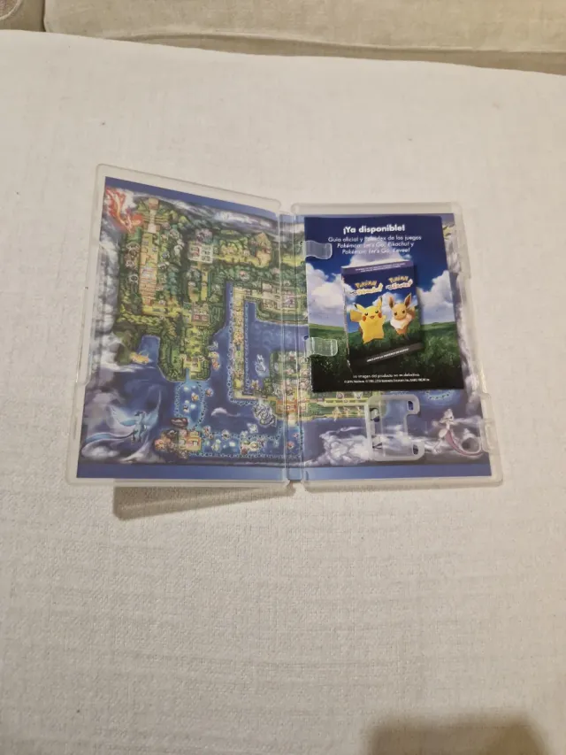 Scatola Pokemon Let's Go Pikachu per Nintendo Switch