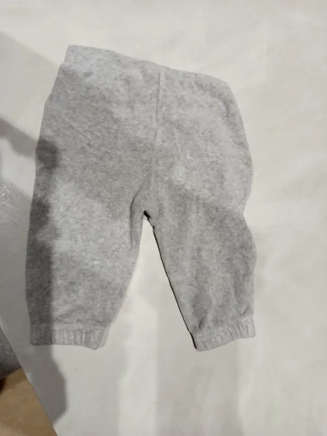 Pantalone tuta grigio con orsetto