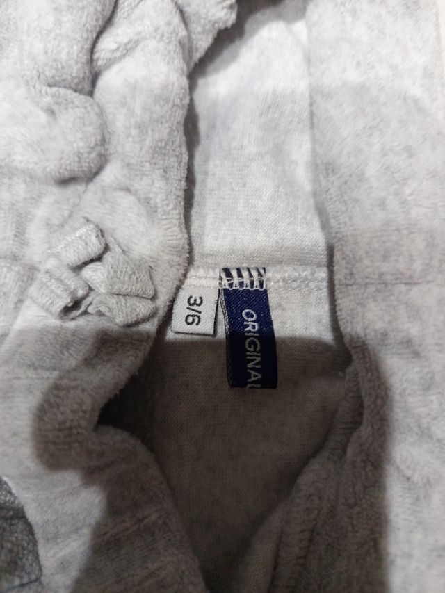 Pantalone tuta grigio con orsetto