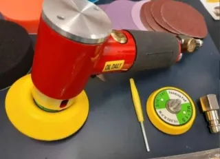 CONJUNTO DE PISTOLA DE PINTAR Y LIJADORA