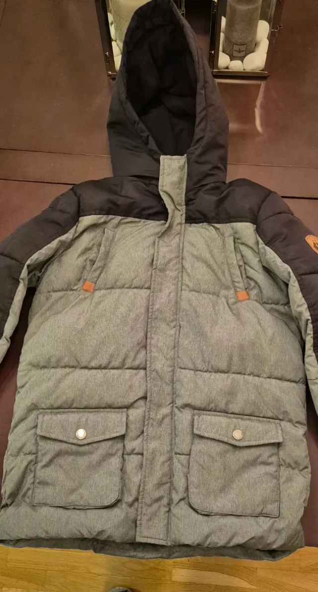 Chaqueta acolchada con capucha