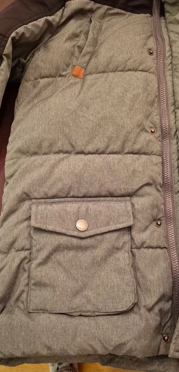 Chaqueta acolchada con capucha