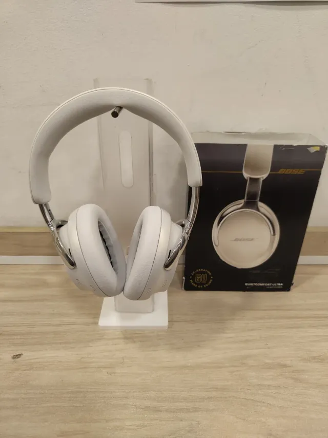 Fones de Ouvido Bose QuietComfort Ultra Sandstone