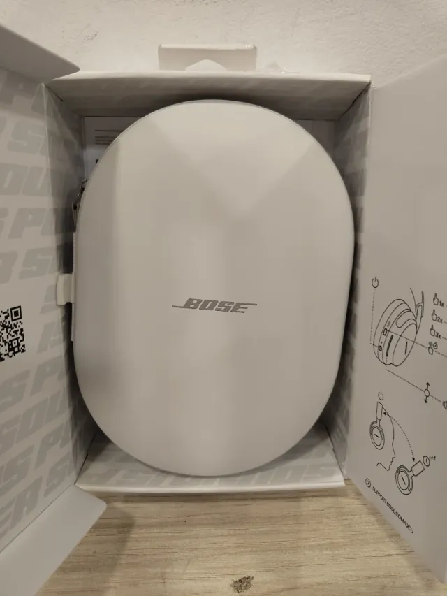 Fones de Ouvido Bose QuietComfort Ultra Sandstone