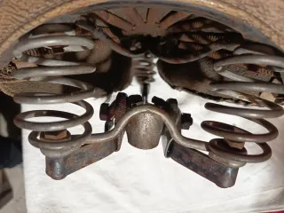 Sillín de bicicleta antiguo