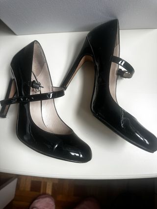 Zapatos Michael Kors negros con pulsera