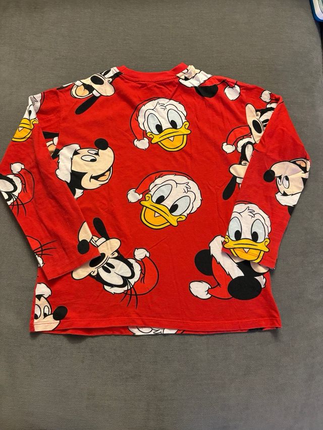 Camiseta Disney Navidad Talla T 6-8 H & M