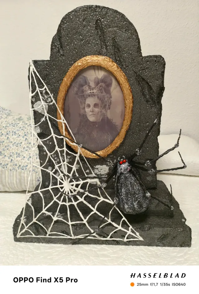 Lápida Decorativa Mujer Negro Hecha Mano