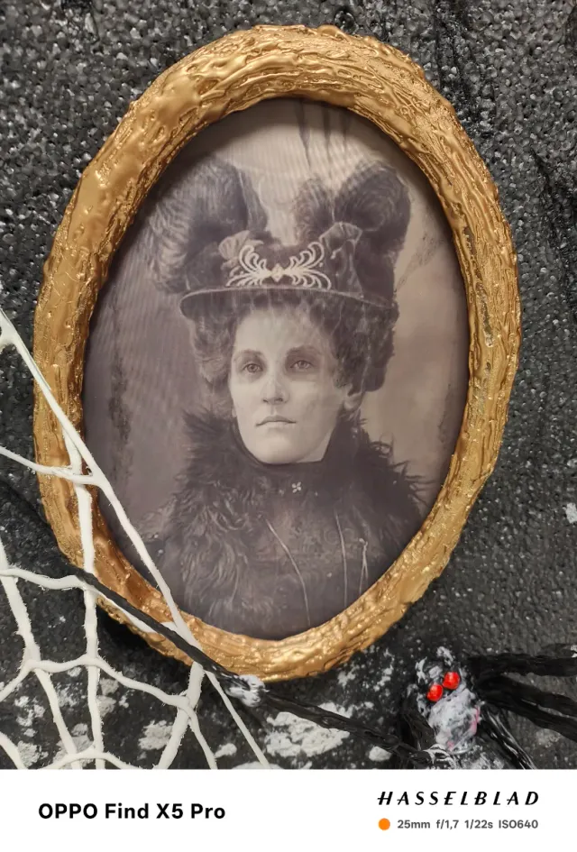 Lápida Decorativa Mujer Negro Hecha Mano