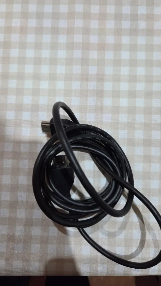 PS3 Super Slim 500GB Bianca + Controller originale