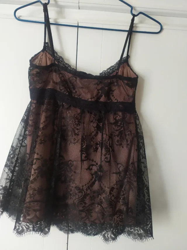 Top fiesta encaje Stradivarius T-S