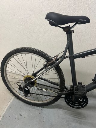 Bicicleta Rockrider cuadro aluminio