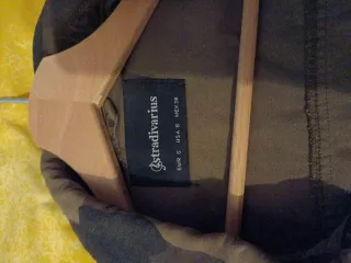 Chaqueta estampado militar Stradivarius mujer