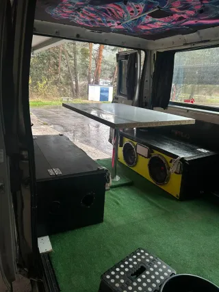 Muebles Camper: Cama, Mesa y Fregadero