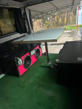 Muebles Camper: Cama, Mesa y Fregadero