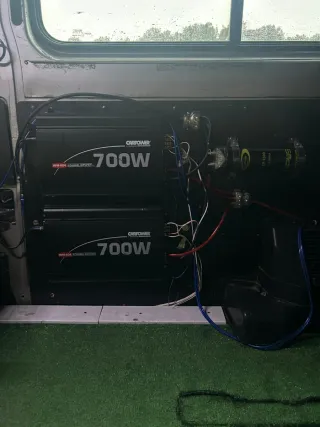 Muebles Camper: Cama, Mesa y Fregadero