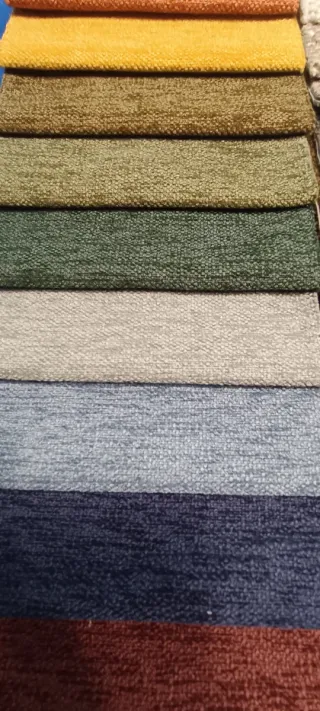 Retales de telas variadas