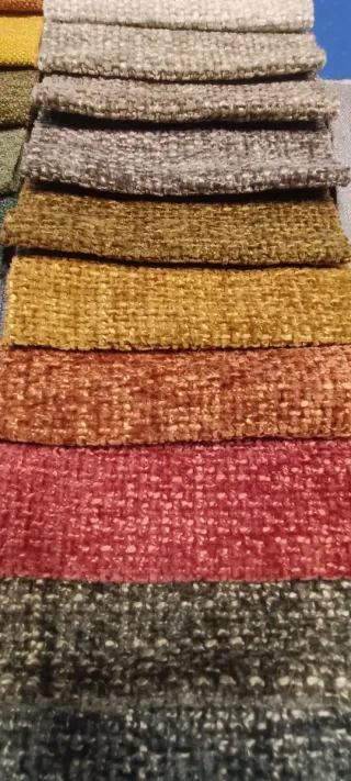 Retales de telas variadas