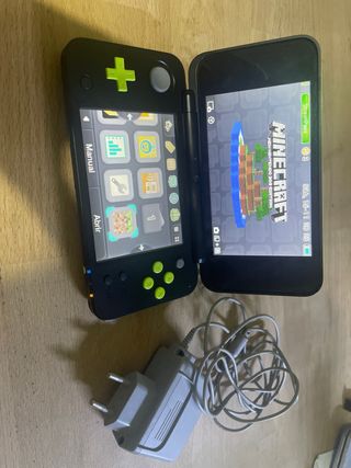 Nintendo 2DS XL Mario Kart Edición