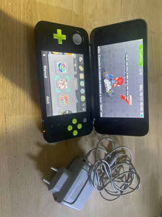 Nintendo 2DS XL Mario Kart Edición
